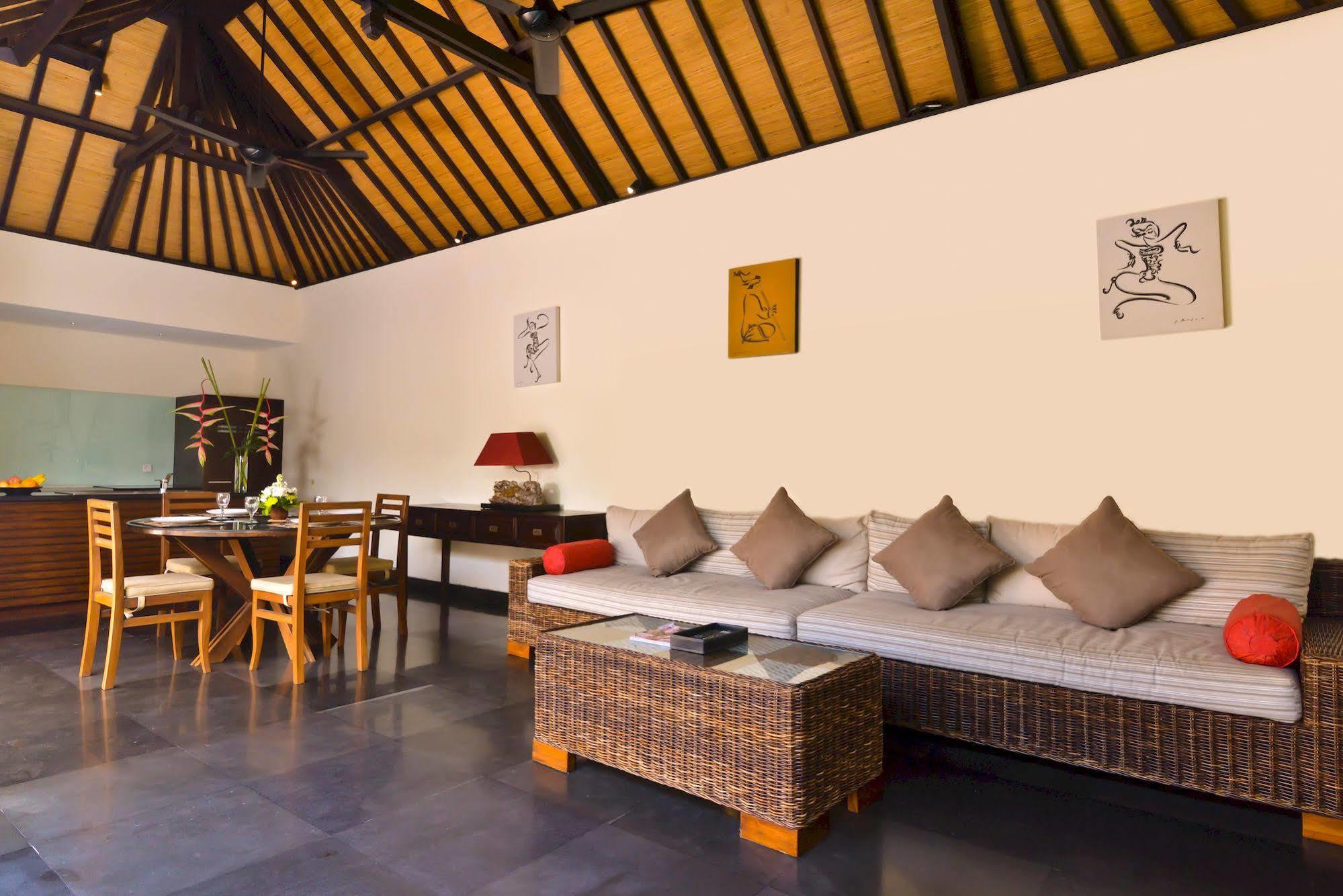 Elok Villas Seminyak  Bagian luar foto
